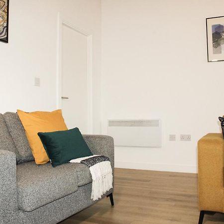 Modern Luxury Serviced Duplex Apartments By Repose- 150 Metro Court, West Bromwich Ngoại thất bức ảnh
