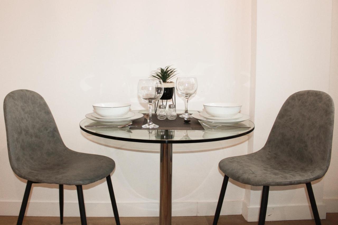 Modern Luxury Serviced Duplex Apartments By Repose- 150 Metro Court, West Bromwich Ngoại thất bức ảnh