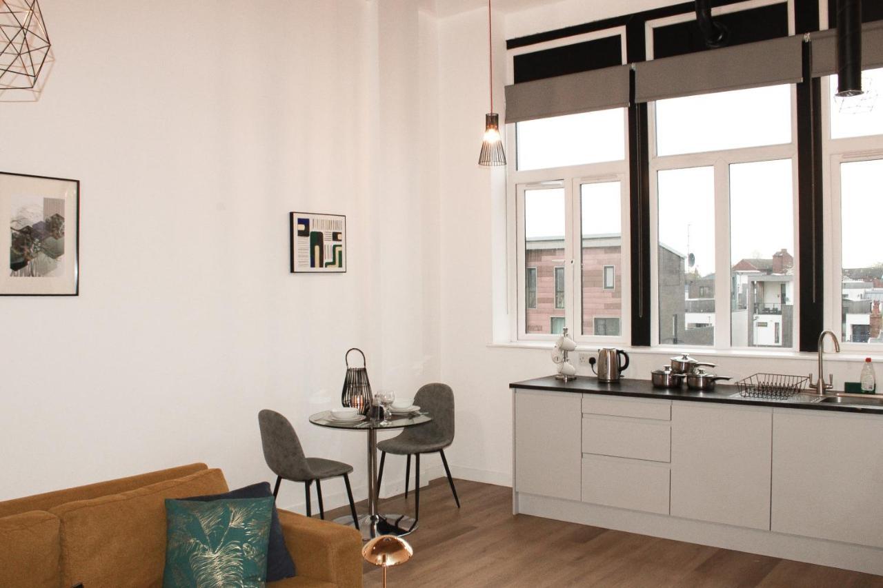 Modern Luxury Serviced Duplex Apartments By Repose- 150 Metro Court, West Bromwich Ngoại thất bức ảnh